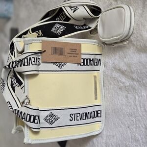 Steve Madden White and Yellow Crossbody Bag